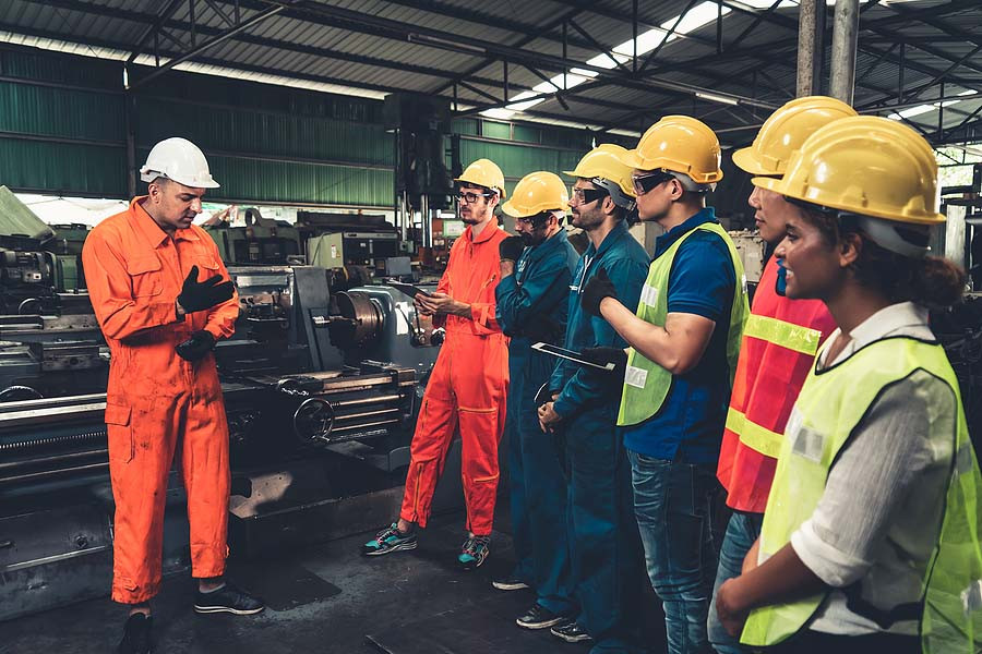 [Image: workers-inspection-meeting.jpg]